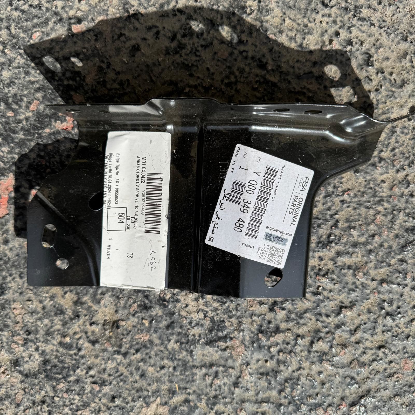 Opel Crossland X Sol Ön Çamurluk Bağlantı Sacı Orjinal Gm Marka YQ00349480