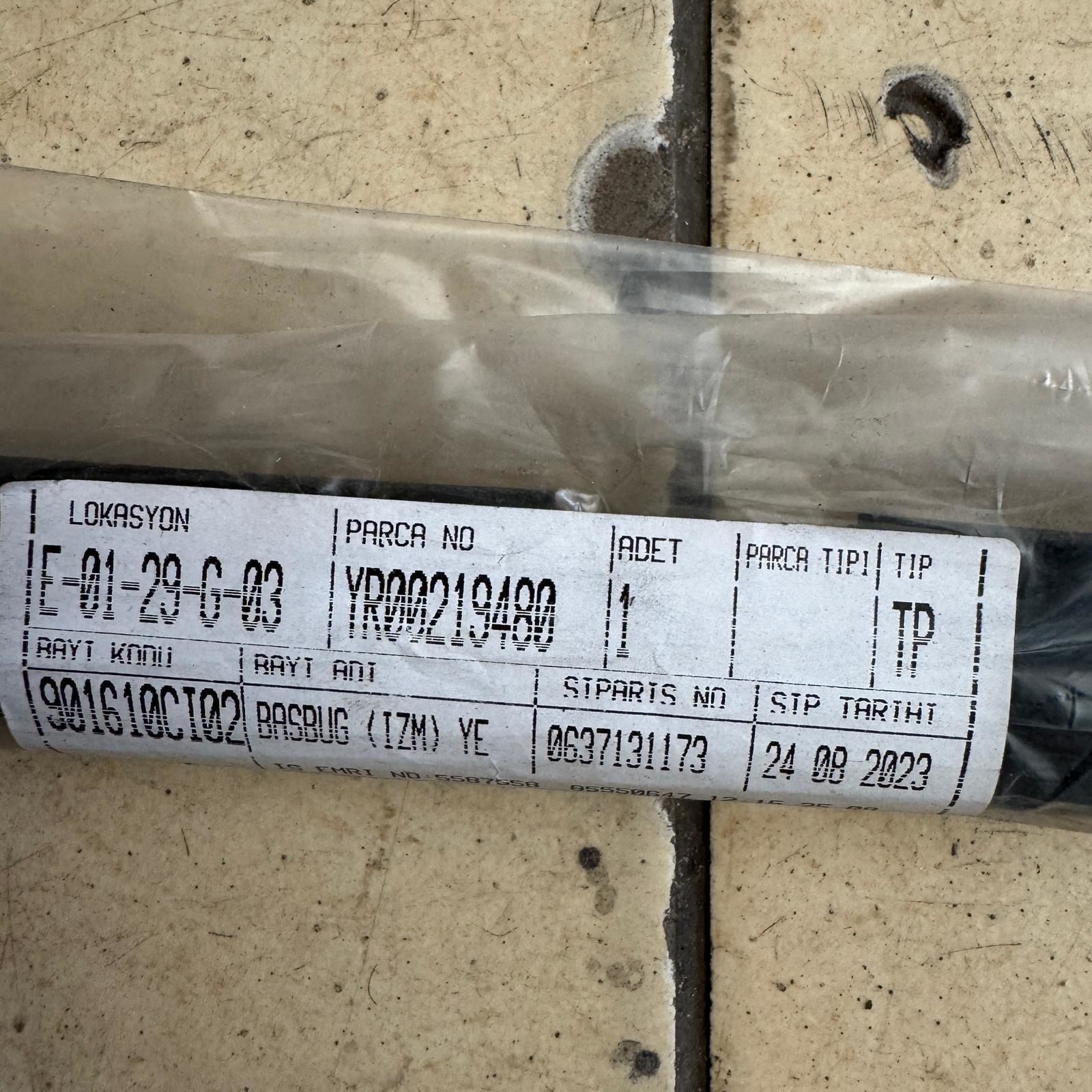 Opel Mokka Arka Kapı Cam Dış Fitili Sağ Orji̇nal Gm Marka YR00219480