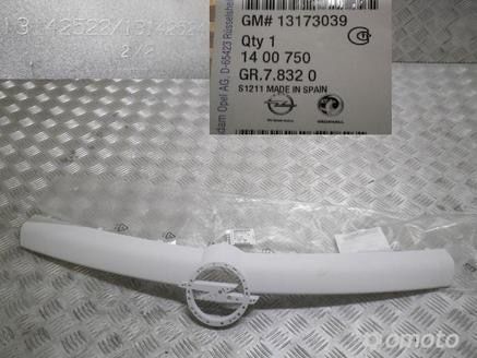 Opel Astra H Panjur Üst Plasti̇ği̇ Astrali Gm Marka