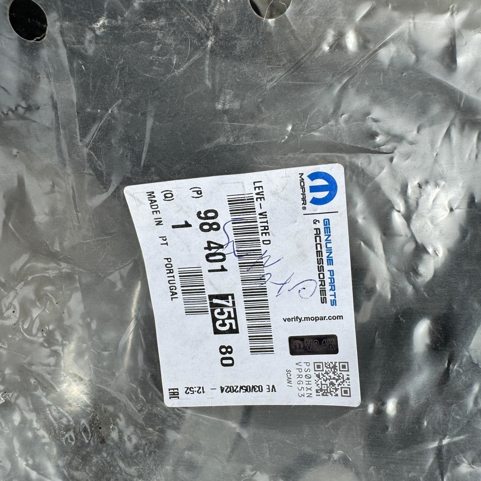 Cıtroen Berlingo Sağ Cam Kri̇kosu (Elektri̇kli̇) Orjinal Gm Marka 9840175580