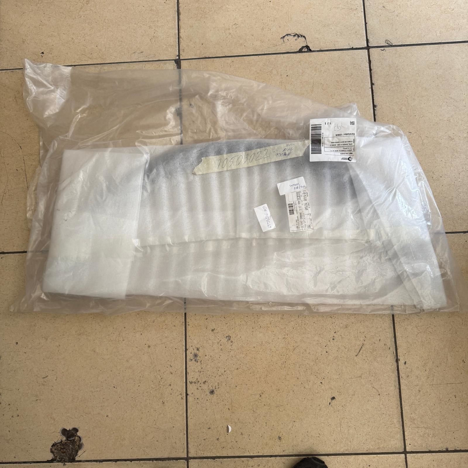 Opel Mokka Ön Sağ Çamurluk Ağız Bakaliti Orjinal Gm Marka 95275449