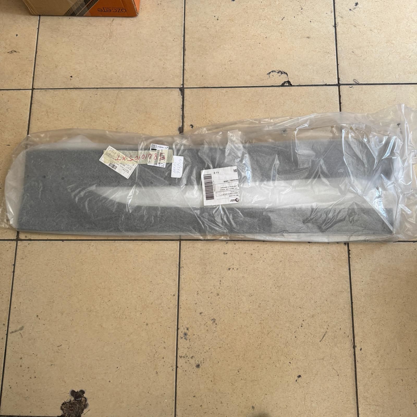 Opel Mokka Sağ Ön Kapı Koruma Plastik Orjinal Gm Marka 98410105XT