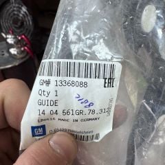 Opel Astra J Sağ Arka Tampon Braketi Orjinal Gm Marka 13368088