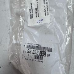 Opel Mokka B Ön Tampon Bağlantı Ayağı Sağ Taraf Orjinal Gm Marka 9835214380