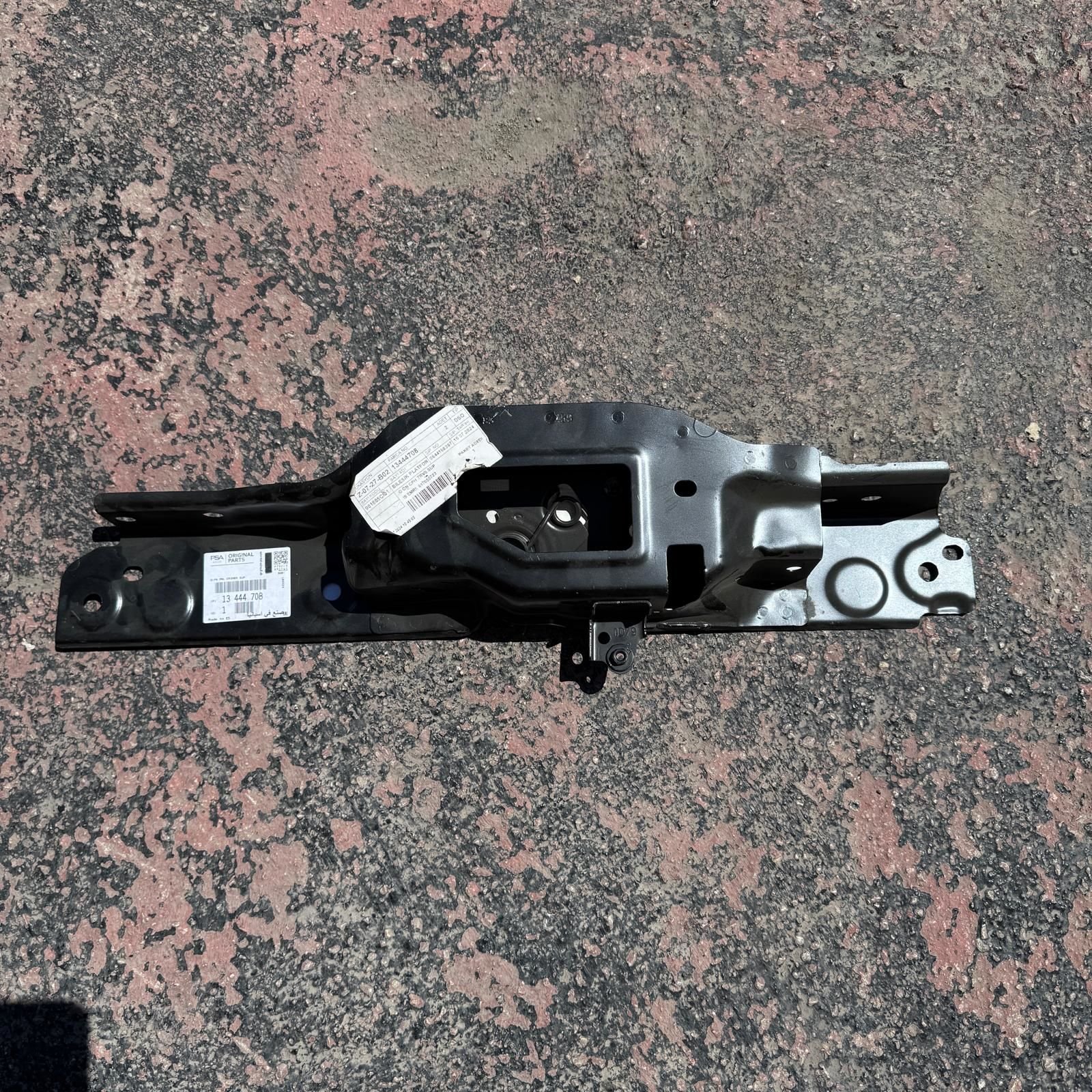 Opel Corsa E Ön Panel Üst Sacı Orjinal Gm Marka 13444708