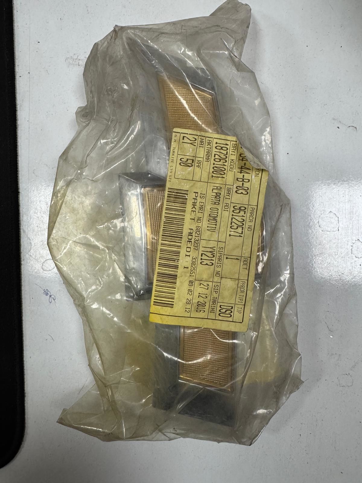 Chevrolet Spark M300 Ön Panjur Arması Orjinal Gm Marka 95122571