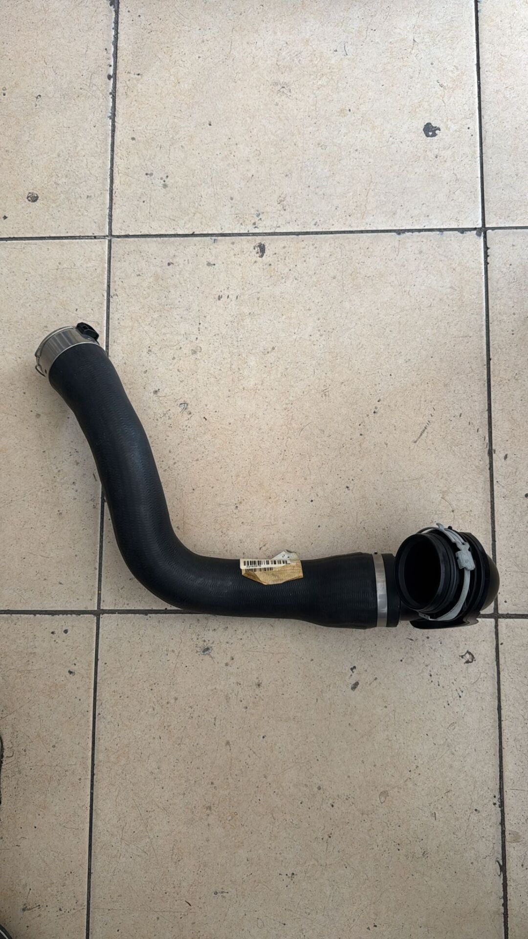 Opel İnsi̇gni̇a A20dth Turbo Gi̇ri̇ş Hortumu Psa Marka 23163578