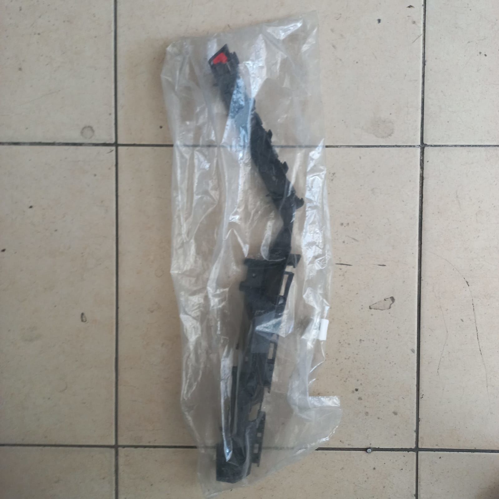 Opel Astra H Arka Tampon Braketi̇ Sağ Gm Marka